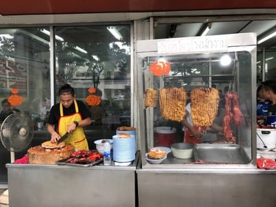 หน้าร้าน ธานี ข้าวหมูแดง - หมูกรอบ อารีย์