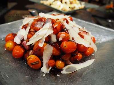 TOMATO SALAD