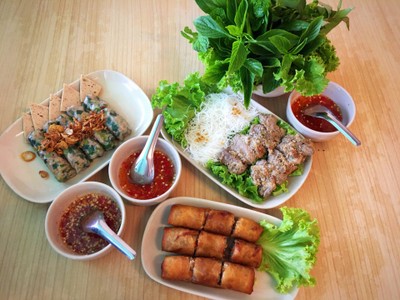 อาหาร หรือ เครื่องดื่ม