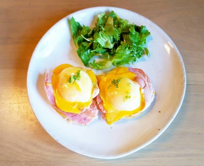 Egg benedict ..