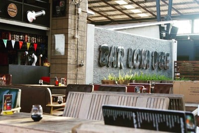 บรรยากาศ บาร์ลมดี ราชพฤกษ์