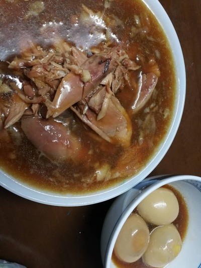 ขาหมูเนื้อล้วน ไข่