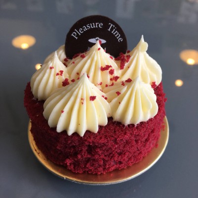 Red velvet .