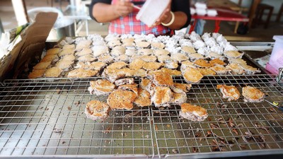 บ้าบิ่นมะพร้าวอ่อน