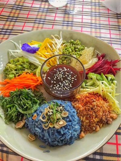 ข้าวยำธัญพืช