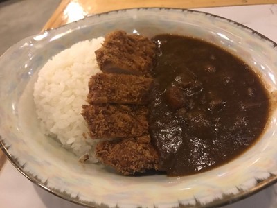 ข้าวแกงกะหรี่หมูทอด