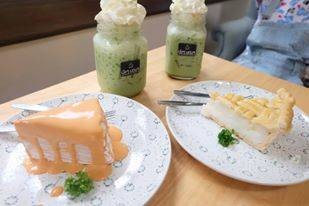 อาหาร หรือ เครื่องดื่ม