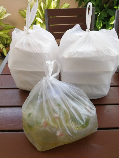 สั่งกลับบ้าน 15 กล่อง เหมาร้านเลย