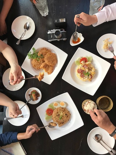 ข้าวจี่ญวนจิ้มแจ่วลาว