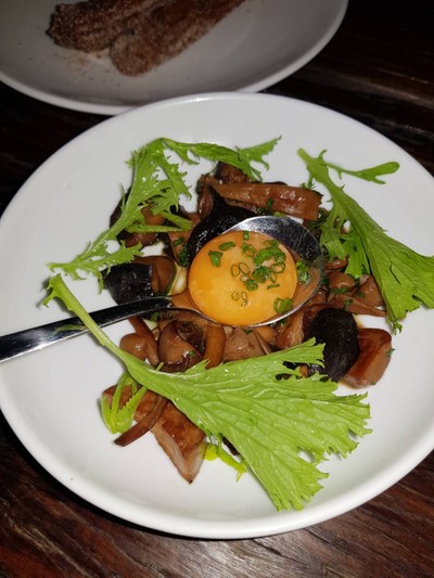 รถขนเกลือคว่ำ เค็มจนกินไม่ไหว 