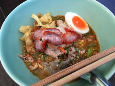 บะหมี่น้ำต้มยำ