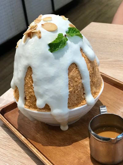 Thai tea Kakigori  .