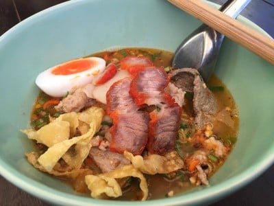 บะหมี่น้ำต้มยำ