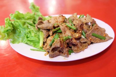 ตี๋คอหมูย่าง