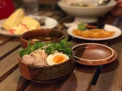 กินเส้น เล่นแป้ง (KinSenLenPang) หอนาฬิกาเมืองตรัง กินเส้น เล่นแป้ง (KinSenLenPang) หอนาฬิกาเมืองตรัง