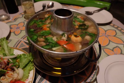 ต้มยำพวงไข่
