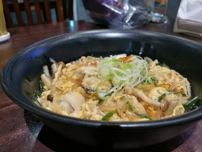 Gai Ni Shoku (หอยแมลงภู่และหอยเชลล์ราดไข่)