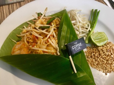 ผัดไทยกุ้งสด