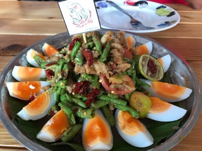 ส้มตำแม่อรชร