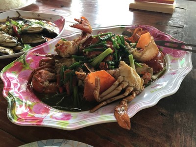 ปูผัดต้นหอม