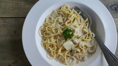 สปาเกตตี้คโบนาร่าหอยลาย