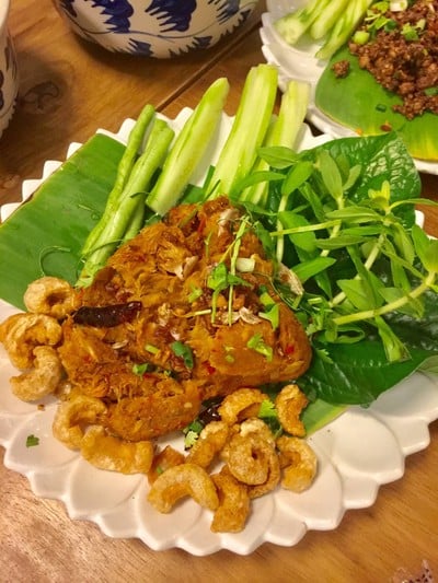 ครัวเจียงใหม่ สาขา ทองหล่อ