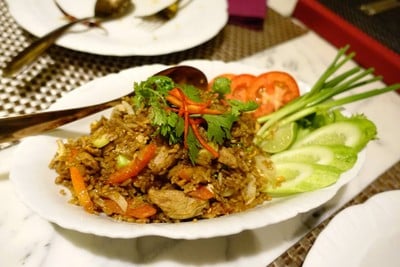 ข้าวผัดเรือเมลล์