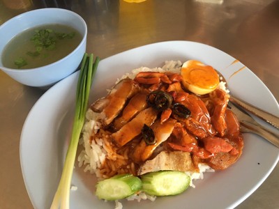 ข้าวหมูแดง+หมูกรอบ