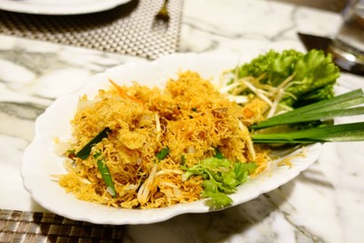 หมี่กรอบ