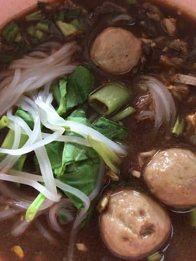 เมนูของร้าน ก๋วยเตี๋ยวเรือสิบสาม (ครัวชากะเฌอ)