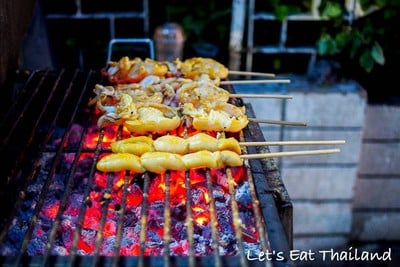 ปลาหมึกสดย่าง สองพี่น้อง