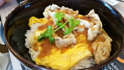 ข้าวหน้าหมูคุโบโรตะ