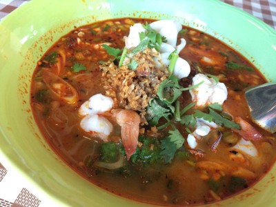ก๋วยเตี๋ยวต้มยำน้ำข้น ทะเล
