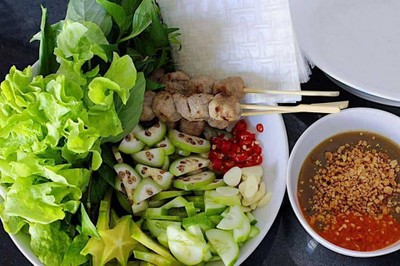 แหนมเนือง ชุด10ไม้
