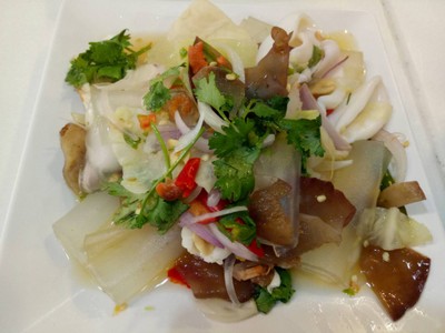อาหาร หรือ เครื่องดื่ม