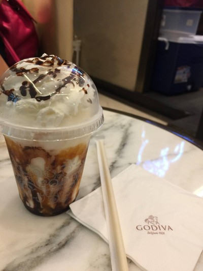 Almond Flavour White Chocolate