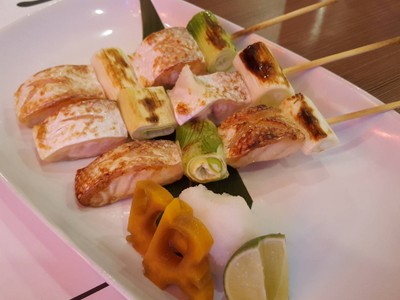 ท้องแซลม่อนย่าง
