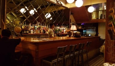 บรรยากาศ Seven Spoons