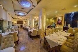 Indian Hut (อินเดียน ฮัท) ถนนสุรวงศ์ติดกับ Indian Hut (อินเดียน ฮัท) ถนนสุรวงศ์ติดกับ