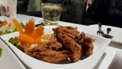 ปีกไก่ทอดน้ำปลา