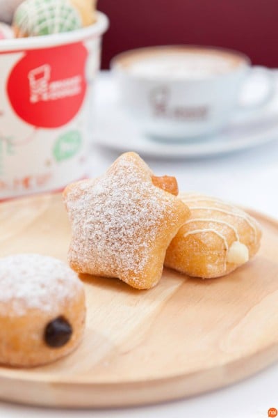 เมนูของร้าน Mister Donut เซ็นจูรี่ อนุสาวรีย์ ชั้น 1