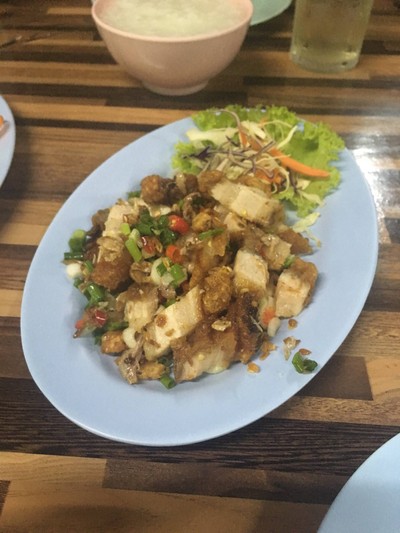 หมูกรอบคั่วเกลือ