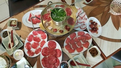 เนื้อชุดใหญ่