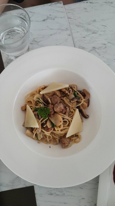 D'Olive Italian With Mushroom and Dried Chill Spaghetti