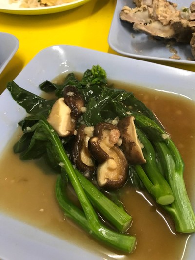 คะน้าฮ่องกงผัดน้ำมันหอย 60฿