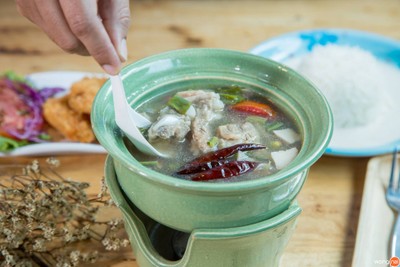 ต้มยําซี่โครงหมู