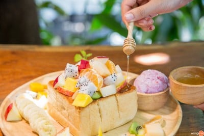 โทสต์ผลไม้รวม