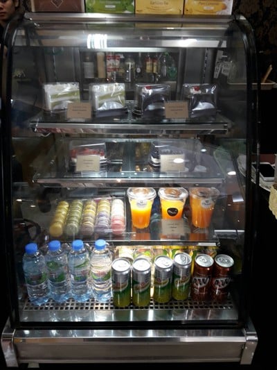 อาหาร หรือ เครื่องดื่ม