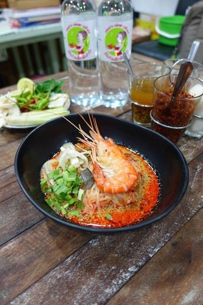 เมนูของร้าน พี่อ้อ ก๋วยเตี๋ยวต้มยำ เพชรบุรี