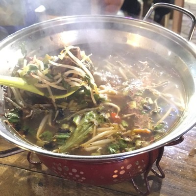 เกาเหลาหมูตุ๋นต้มยำหม้อไฟ